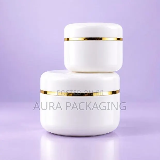 Cosmetic Container With Inner Lid · Photo 1