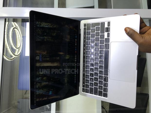 Laptop Apple MacBook Pro 2020 16GB Intel Core I7 SSD 512GB · Photo 2