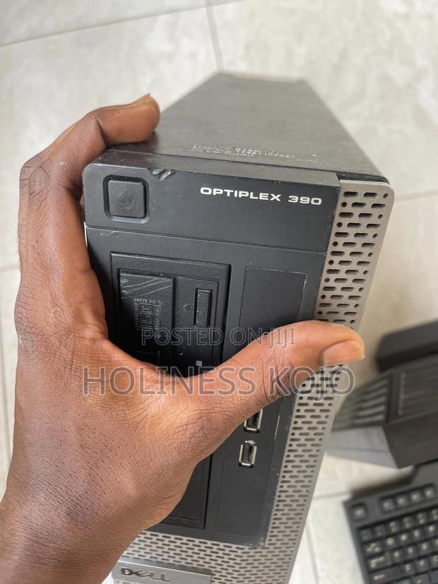 Desktop Computer Dell Optiplex 3090 4GB Intel Core I5 HDD 500GB · Photo 1