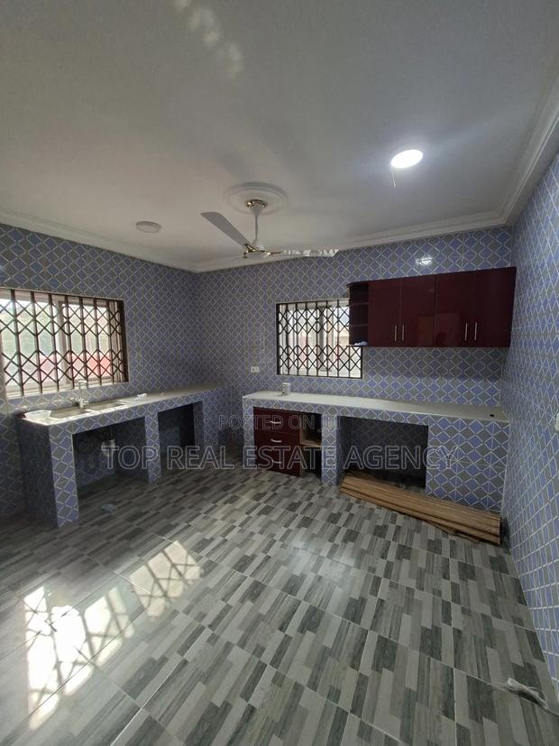 2bdrm Apartment in Adenta, Danfa for rent · Photo 3