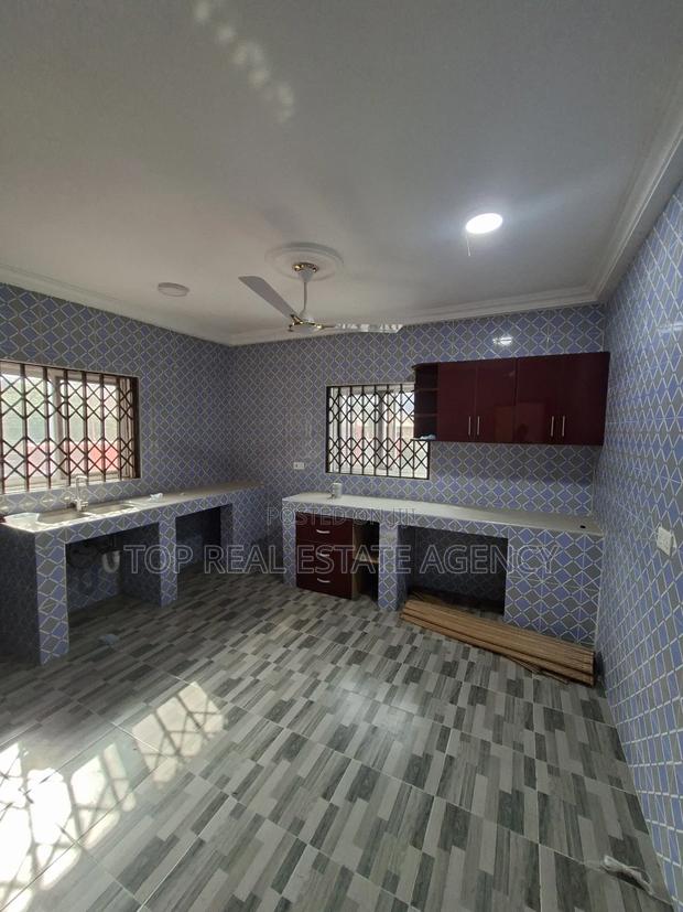 2bdrm Apartment in Adenta, Danfa for rent · Photo 4