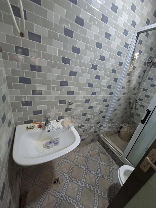 2bdrm Apartment in Adenta, Danfa for rent · Photo 8
