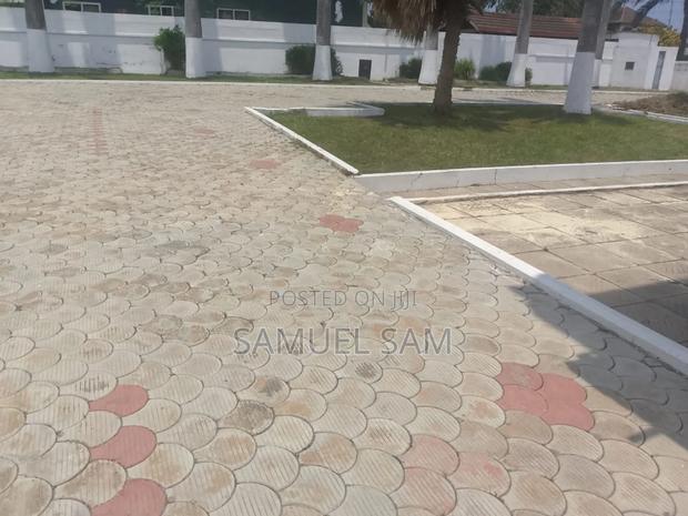 5bdrm House in Tema Community 10 for rent · Photo 2