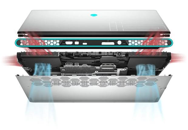 New Laptop Alienware M17x R2 3GB Intel Core I7 SSD 1T · Photo 3