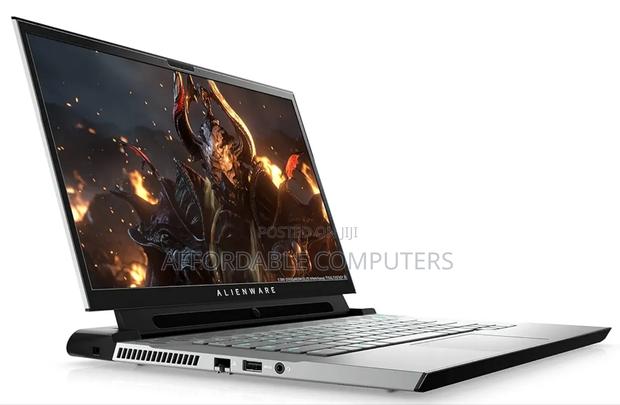 New Laptop Alienware M17x R2 3GB Intel Core I7 SSD 1T · Photo 4