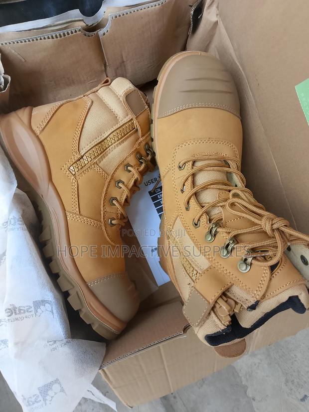 Hd Safetoe Desert Safety Boots. · Photo 1