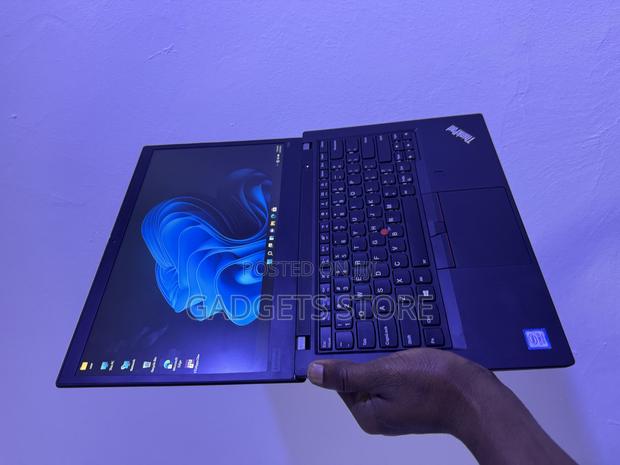 Laptop Lenovo Thinkpad T490s 8GB Intel Core I7 SSD 256GB · Photo 6