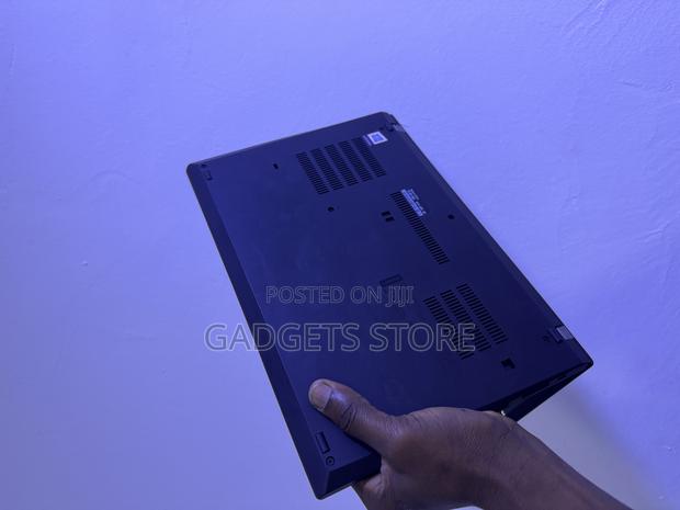Laptop Lenovo Thinkpad T490s 8GB Intel Core I7 SSD 256GB · Photo 4