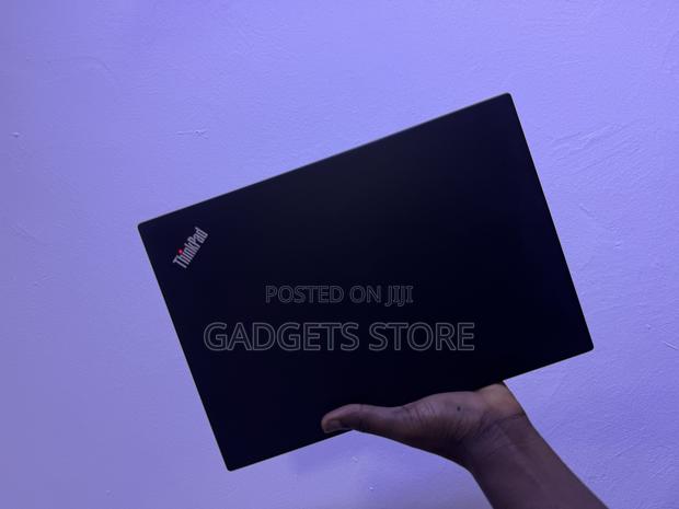 Laptop Lenovo Thinkpad T490s 8GB Intel Core I7 SSD 256GB · Photo 3