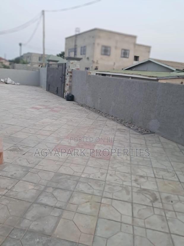 2bdrm Apartment in Obeyeyie, Amasaman for rent · Photo 2