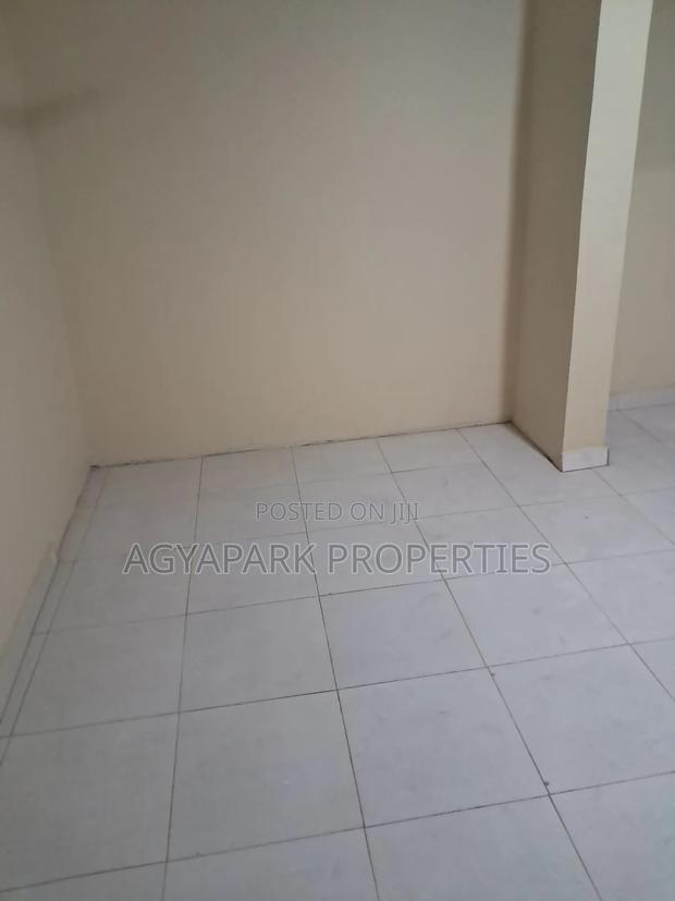 2bdrm Apartment in Obeyeyie, Amasaman for rent · Photo 3