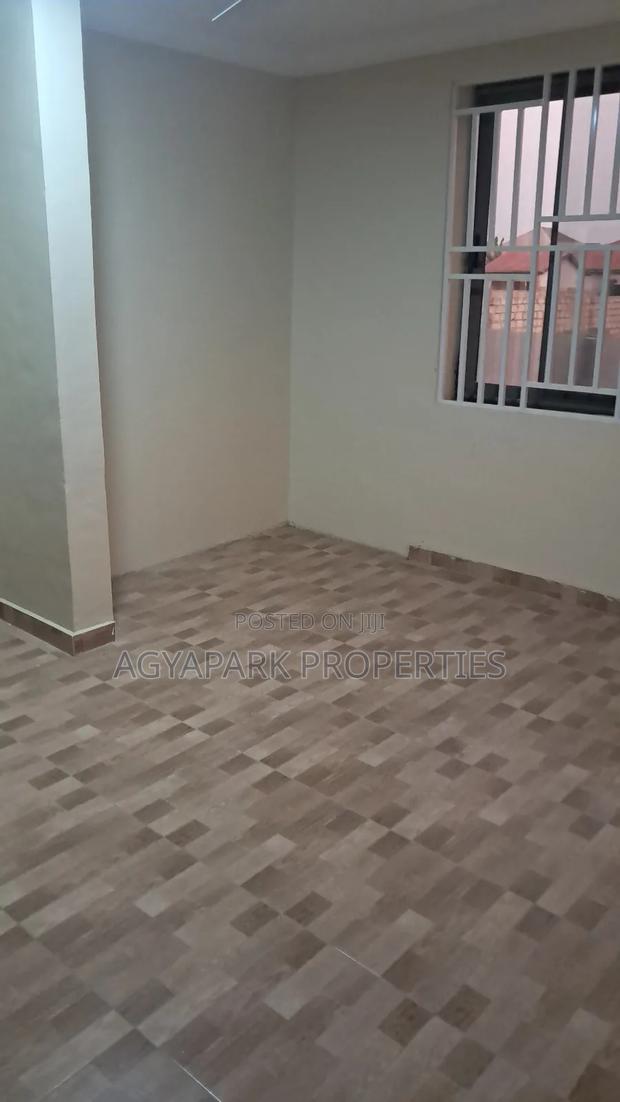2bdrm Apartment in Obeyeyie, Amasaman for rent · Photo 4