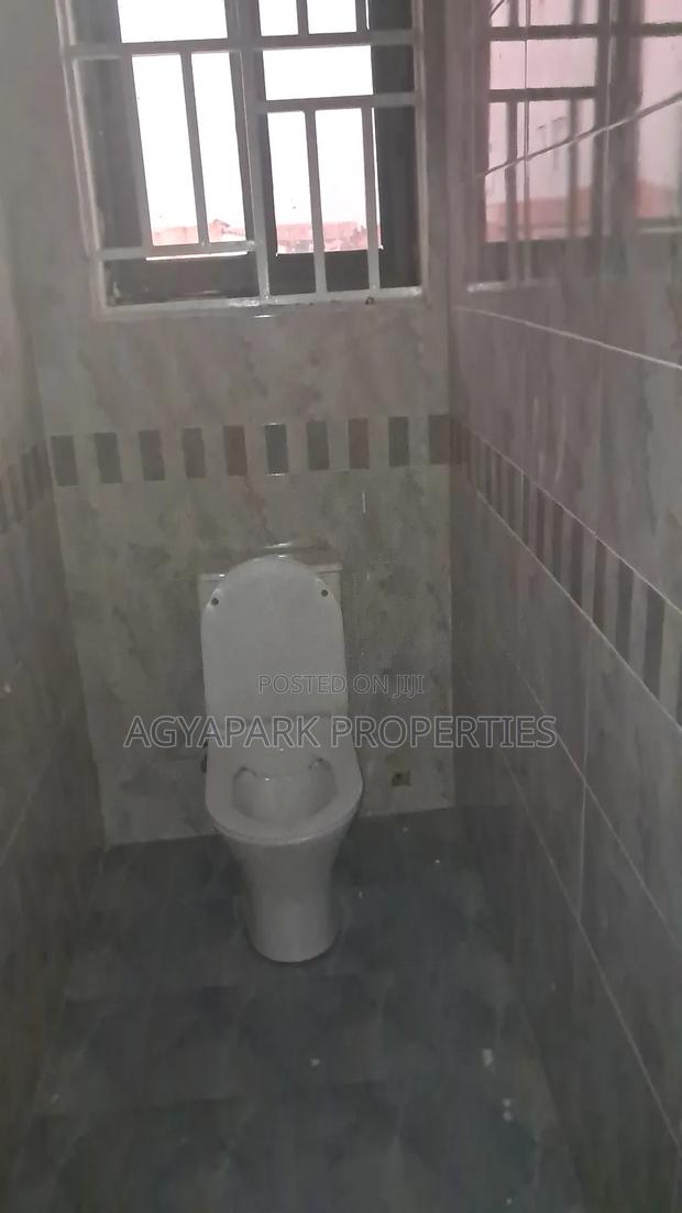 2bdrm Apartment in Obeyeyie, Amasaman for rent · Photo 8