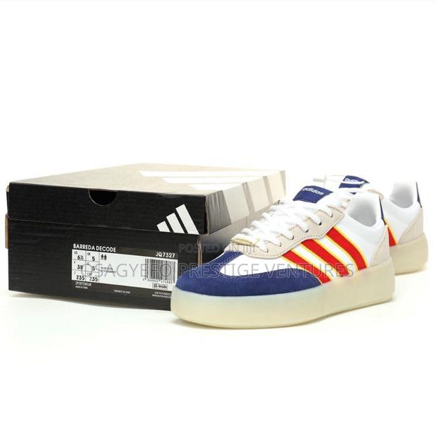 Quality Adidas Sneakers · Photo 2