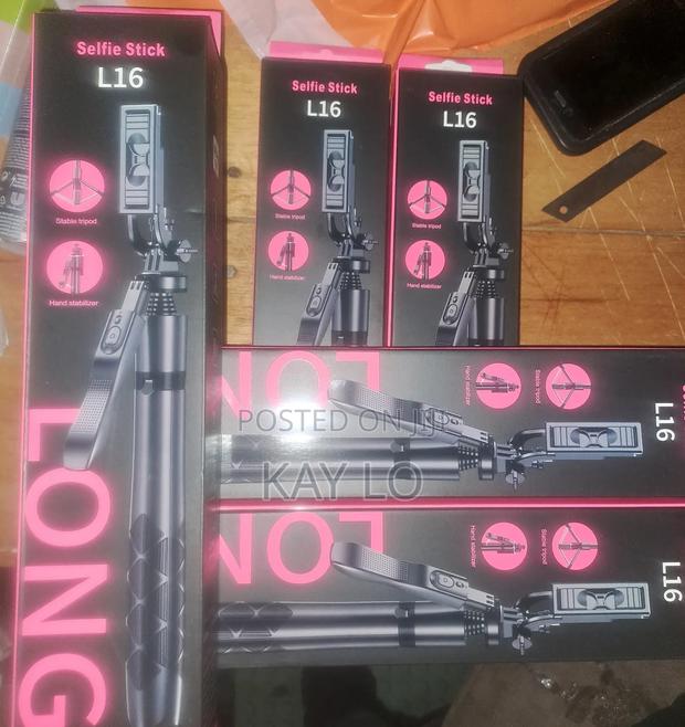 Promo: 5 in 1 Selfie Tripod Stand · Photo 4