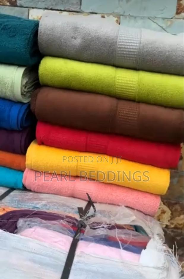 Premium Quality High Grade 100% Cotton Bath Towel Available In Colors · Photo 6
