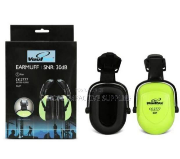 Helmet Mounted Earmuff(3m & Vaultex) · Photo 1