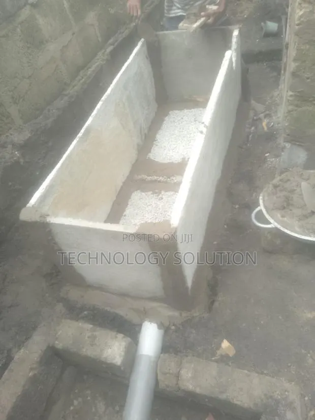 Add Wc Bathroom to Your Room for Biodigester · Photo 1