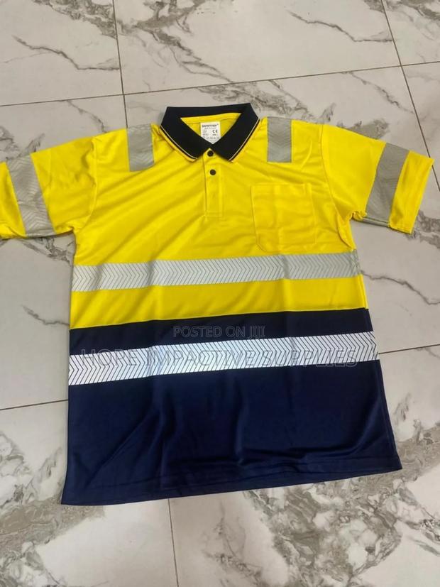 Polo Shirt - Short Sleeve(Fishbone) · Photo 1