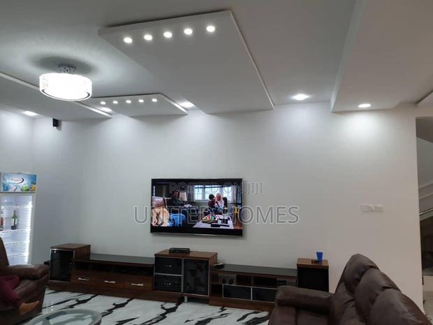 Furnished 6bdrm House in Ashomang Estate for sale · Photo 2