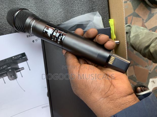 Shure Slxd4/Slxd2 Digital Wireless Microphone · Photo 5
