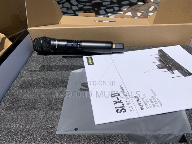 Shure Slxd4/Slxd2 Digital Wireless Microphone · Photo 8