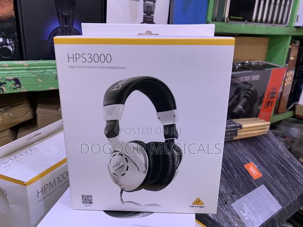 Behringer Hsp-3000 High Performance Studio Headphones · Photo 1