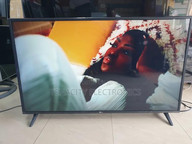 43"Lg Uhd HDR Smart Satellite Tv · Photo 6