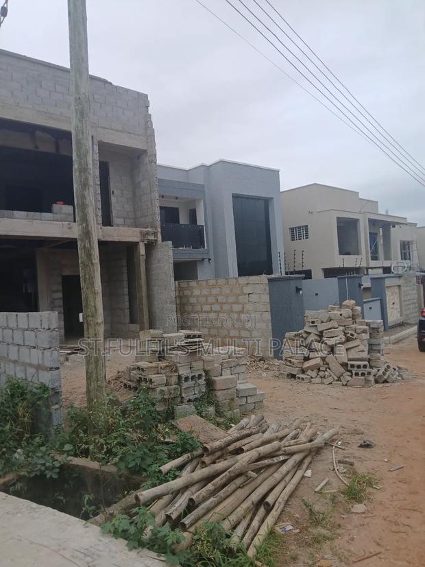4bdrm House in Agbogba Old, North Legon for sale · Photo 3