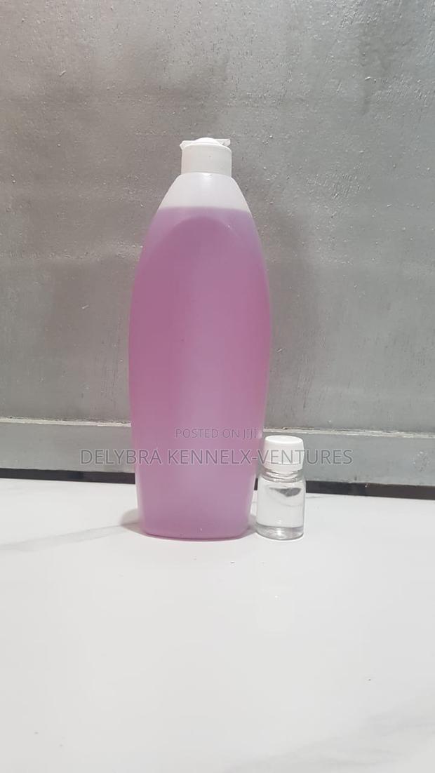 Polyester Resin and Hardener · Photo 1