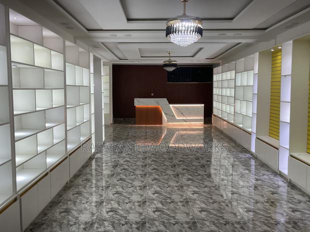 Raf Counter With Laminated Boards and Lights · Photo 3