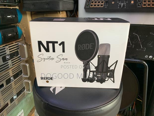 Rode Nt1 Signature Series Studio Condenser Microphone · Photo 1