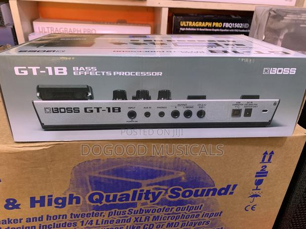 Boss Gt-1b Bass Effects Processor · Photo 2