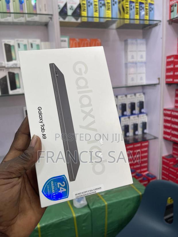 New Samsung Galaxy Tab A9 128 GB Black · Photo 3
