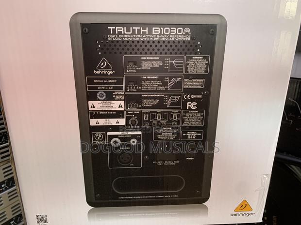 Behringer Truth B1030a Active 2-way Studio Monitor,5.25” Kevlar Woofer · Photo 2
