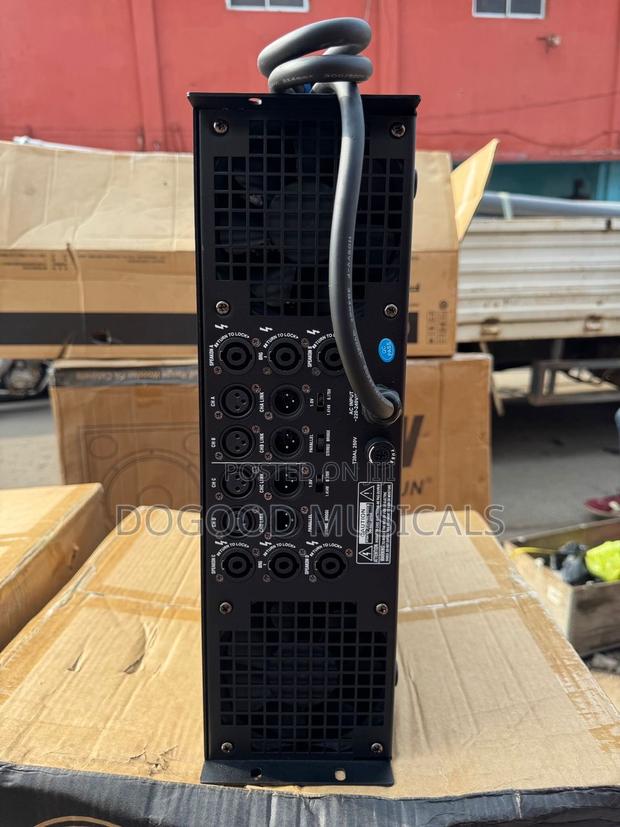 Crest-audio Ca55 18,000watt 4-channel Power Amplifier · Photo 4