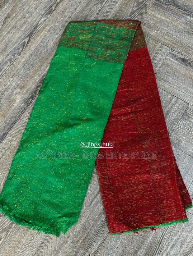 Ombre Kente · Photo 2