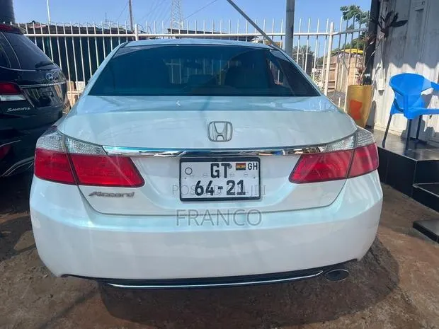 Honda Accord EX 4dr Sedan (2.4L 4cyl CVT) 2015 White · Photo 1