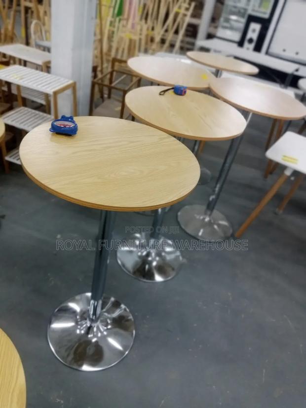 Quality Long Bar Table · Photo 3