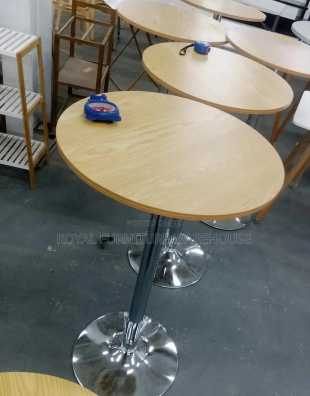 Quality Long Bar Table · Photo 2