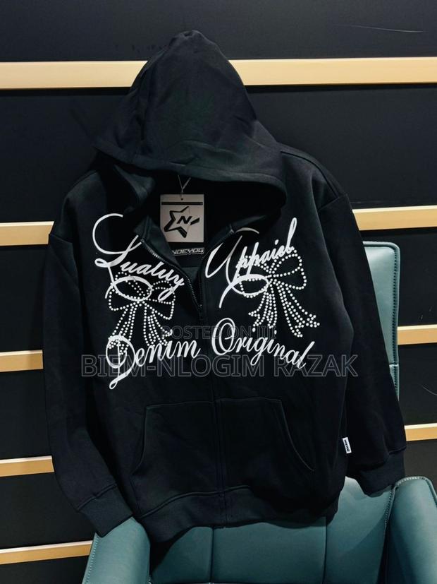 Original Zip Hoodies Available in Black N Dark Blue Color · Photo 1