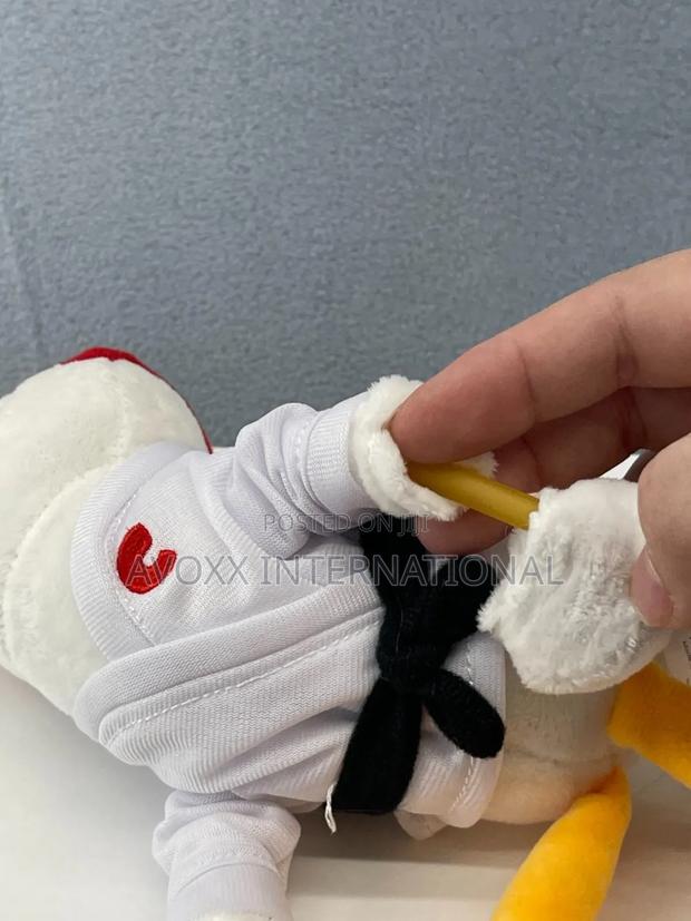Flying Karate Coop Chicken Slingshot Rubber Stretch Arms Plush Toy · Photo 8