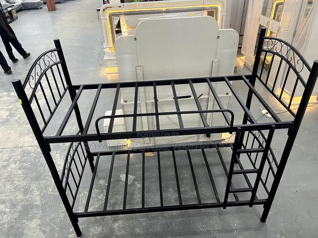 Top and Down Metal Bang Bed · Photo 2