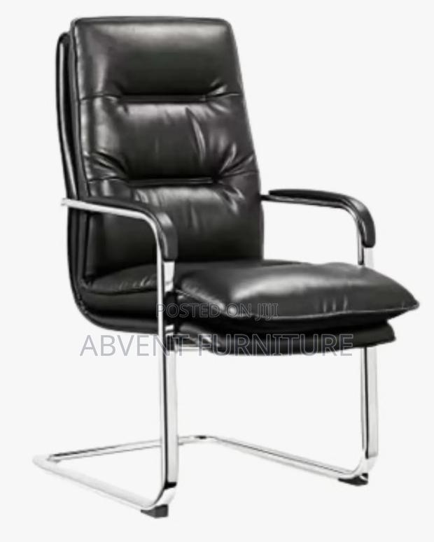 Executive Visitor Chairs · Photo 1