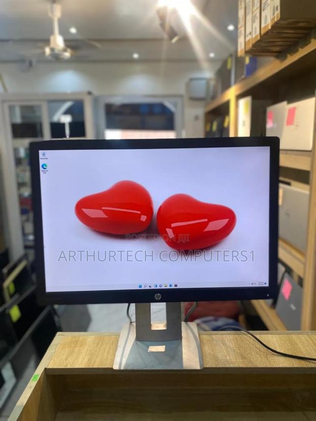 Hp Elite Display E242 Monitor · Photo 2
