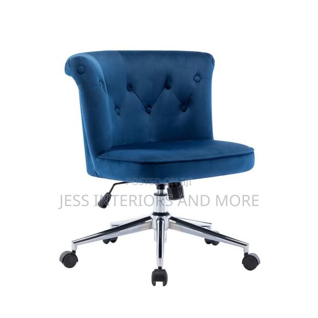 Office Chair -Tufted Velvet · Photo 1