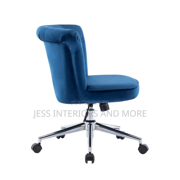 Office Chair -Tufted Velvet · Photo 2