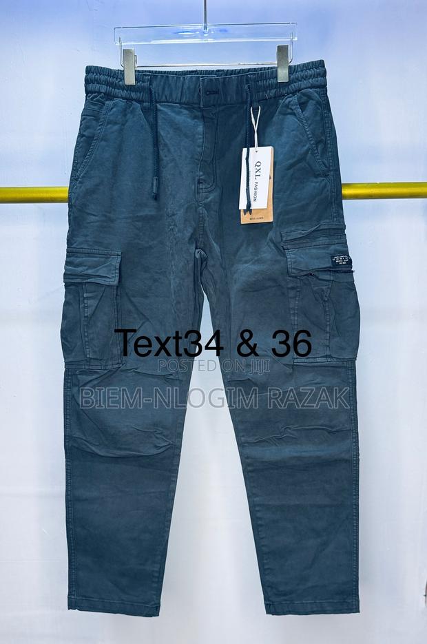 Original Cargo Trousers Available in Stock · Photo 4