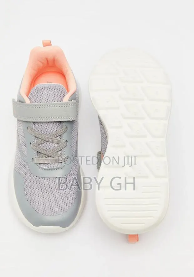 Blue Glitter Sneakers for Kids · Photo 1