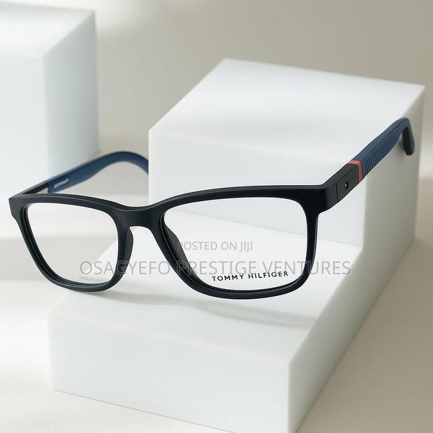Fresh Frames/Glasses · Photo 1